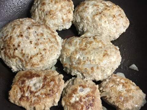 牛豚鶏肉のハンバーグ レシピ 作り方 By おきぬ 楽天レシピ